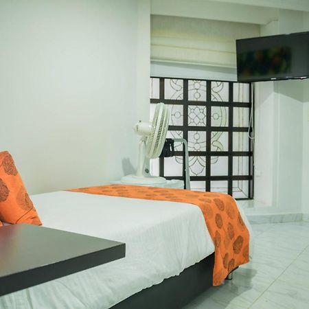 Hotel Montes De La Castellana Арменія Екстер'єр фото