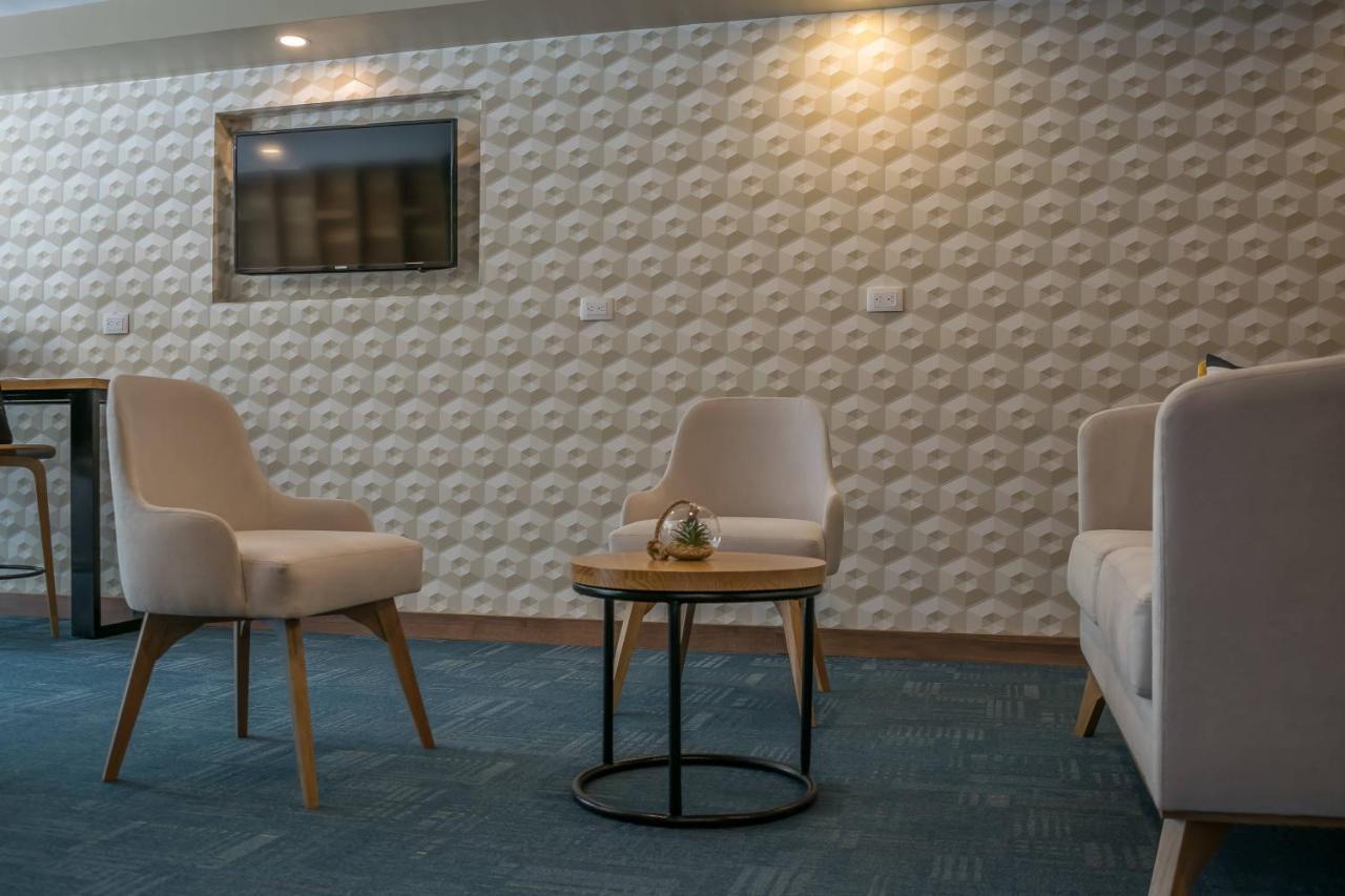 Hotel Montes De La Castellana Арменія Екстер'єр фото